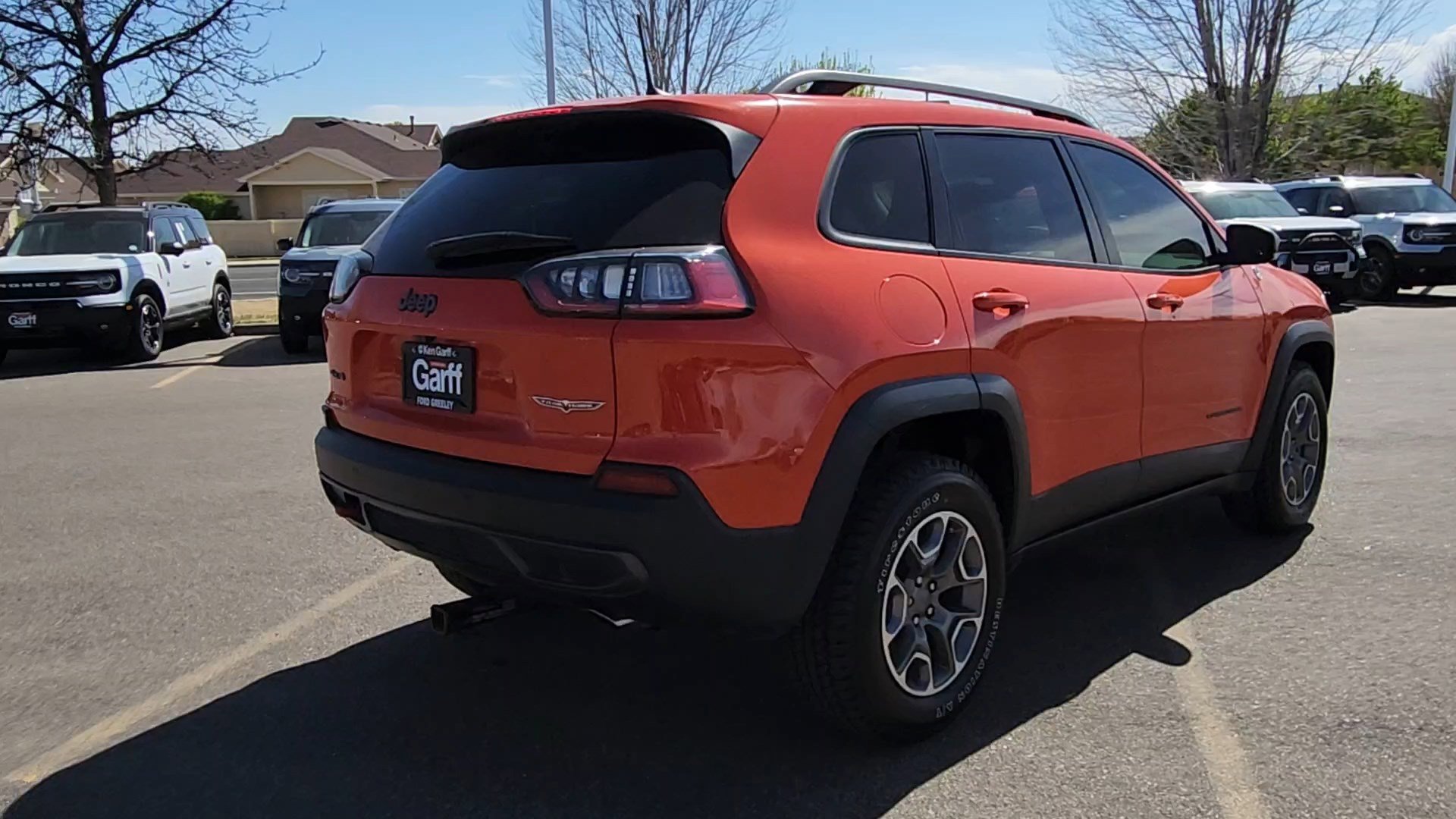 Used 2021 Jeep Cherokee Trailhawk AWD/4WD image 14