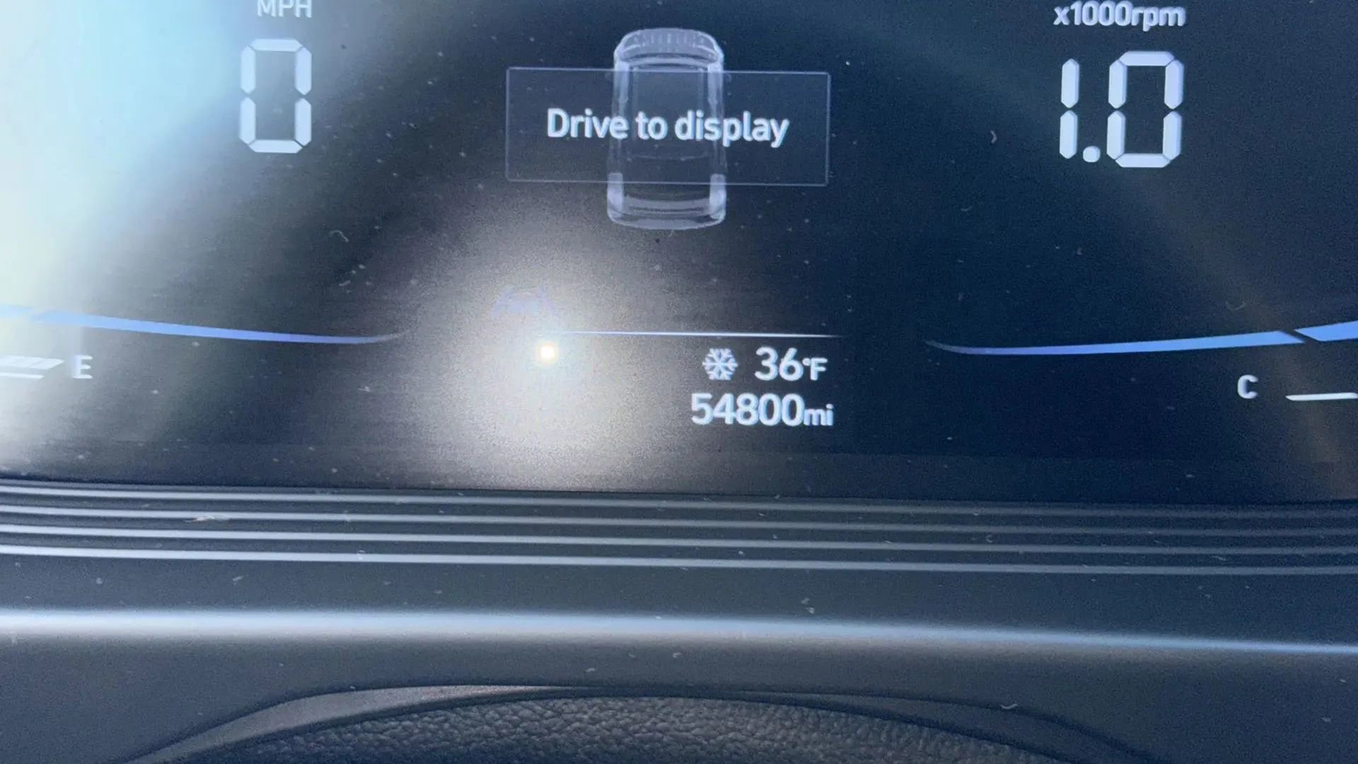 Used 2024 Hyundai Venue SEL image 17