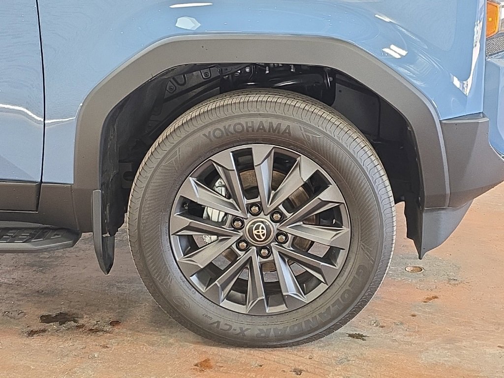 Used 2025 Toyota Land Cruiser image 8