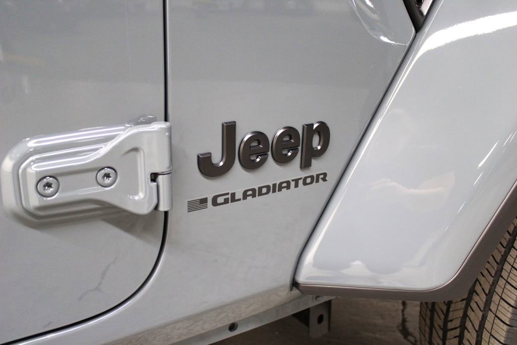 New 2026 Jeep Gladiator Sport image 32
