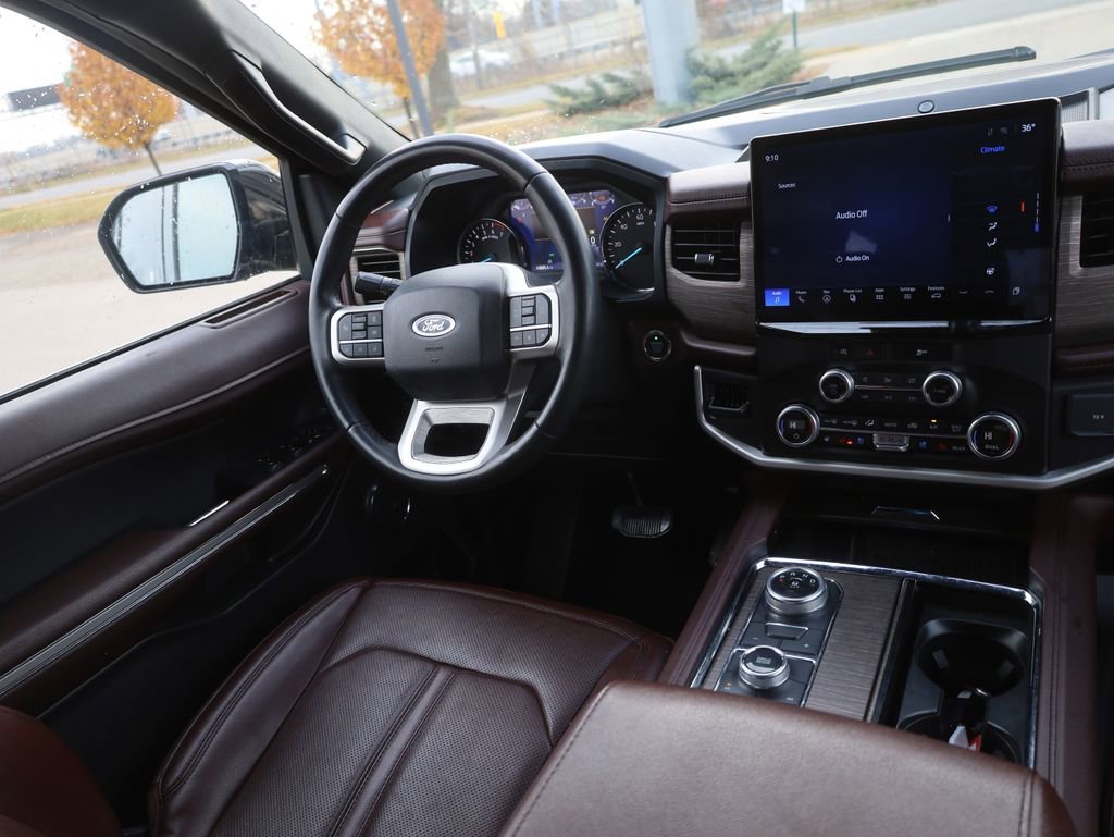 Used 2024 Ford Expedition Limited image 20