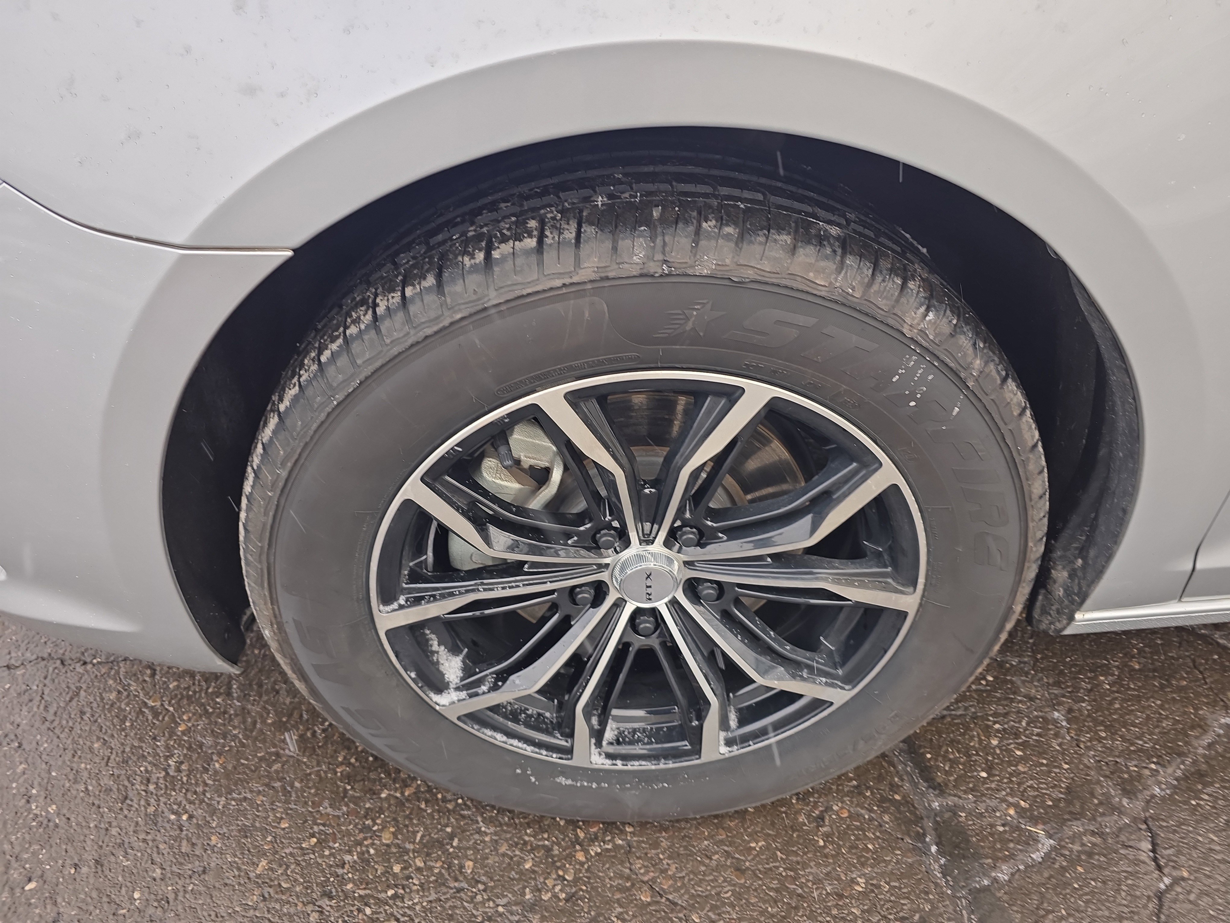 Used 2016 Buick LaCrosse image 11