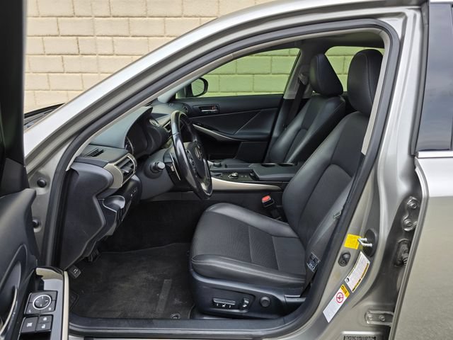 Used 2016 Lexus IS 200t RWD image 21