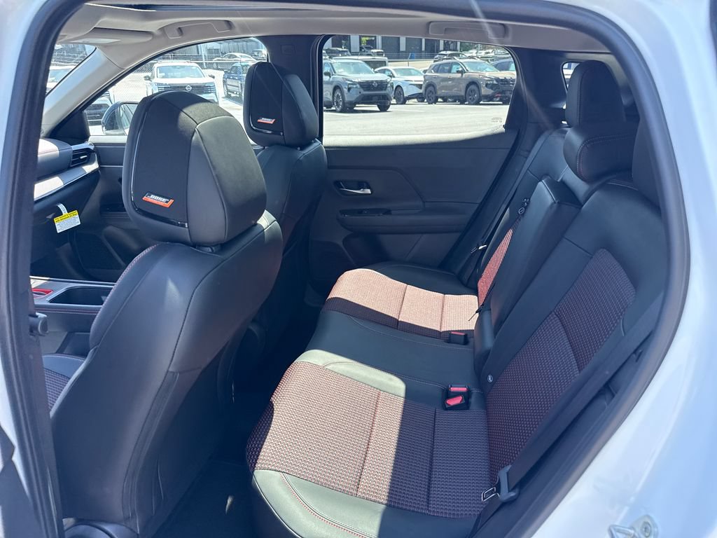 Used 2026 Nissan Kicks SR w/ SR Premium Package FWD image 25
