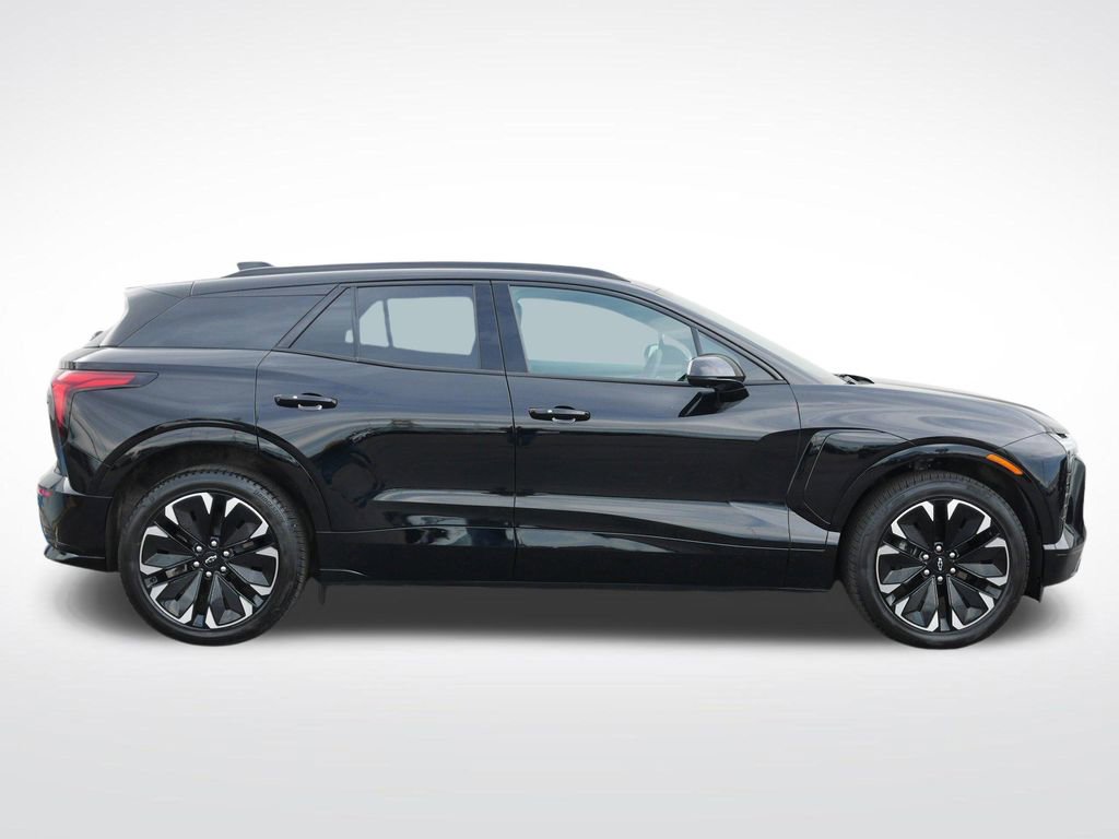 Used 2024 Chevrolet Blazer EV RS image 2