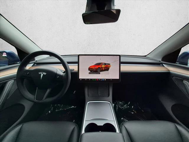 Used 2024 Tesla Model Y Long Range AWD/4WD image 18