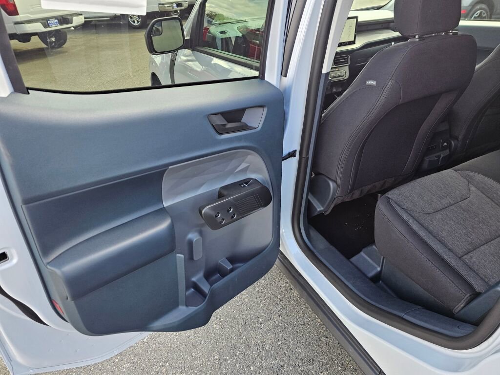 New 2025 Ford Maverick XLT w/ XLT Luxury Package image 7