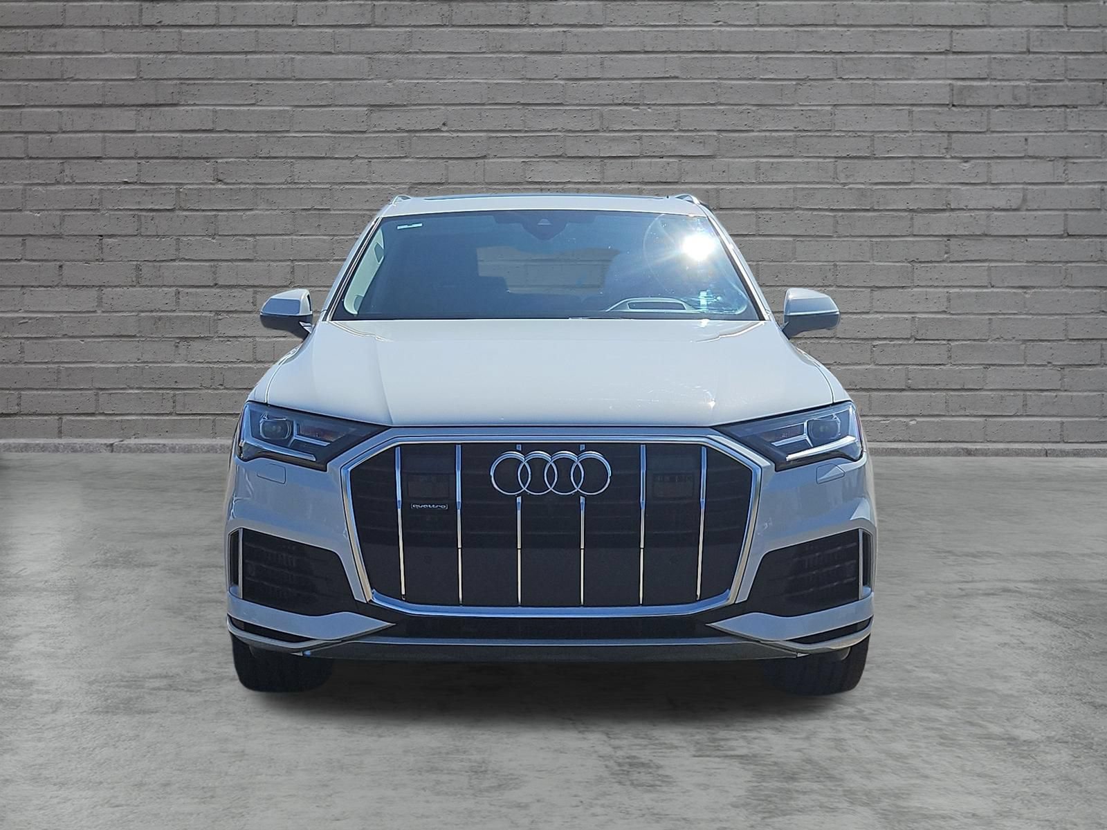 Used 2023 Audi Q7 3.0T Prestige AWD/4WD image 2