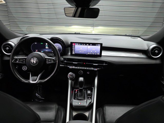 Used 2024 Alfa Romeo Tonale Ti AWD/4WD image 12