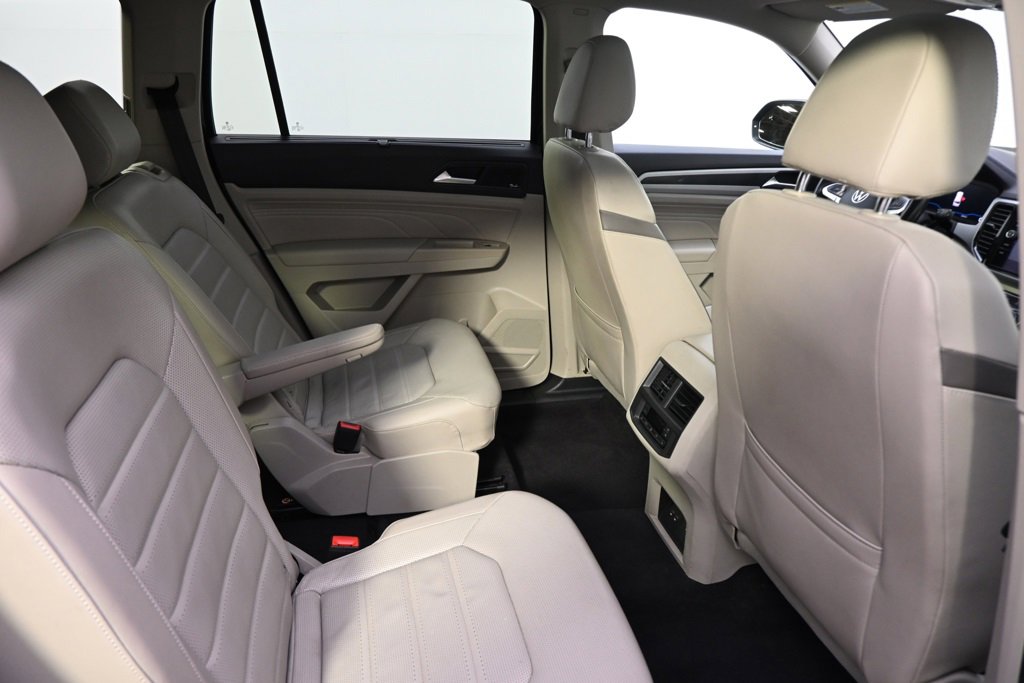 Used 2021 Volkswagen Atlas SEL Premium image 18