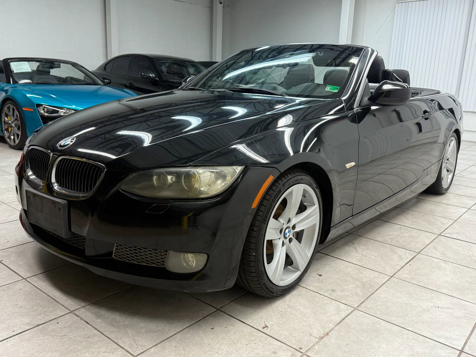 Used 2010 BMW 335i Convertible image 13