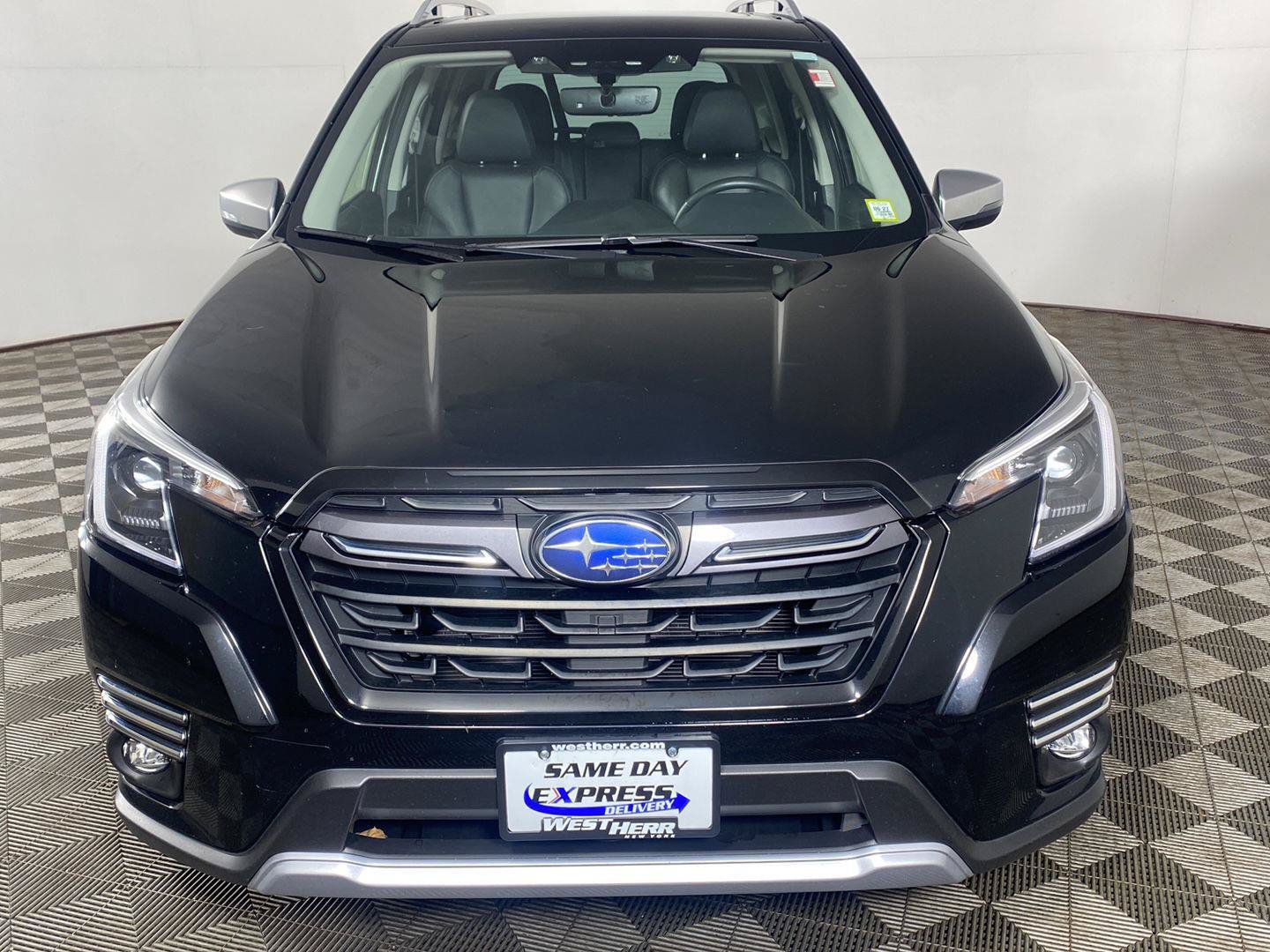 Used 2023 Subaru Forester Touring AWD/4WD image 11