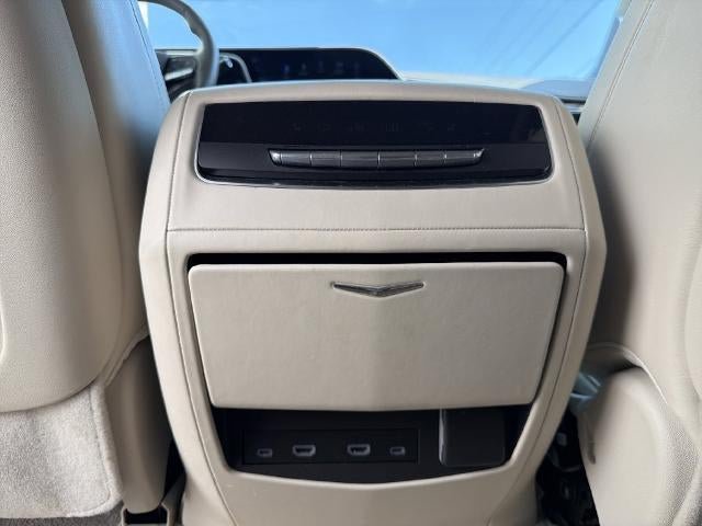 Certified 2024 Cadillac Escalade Sport Platinum w/ Heavy-Duty Trailer Package AWD/4WD image 26