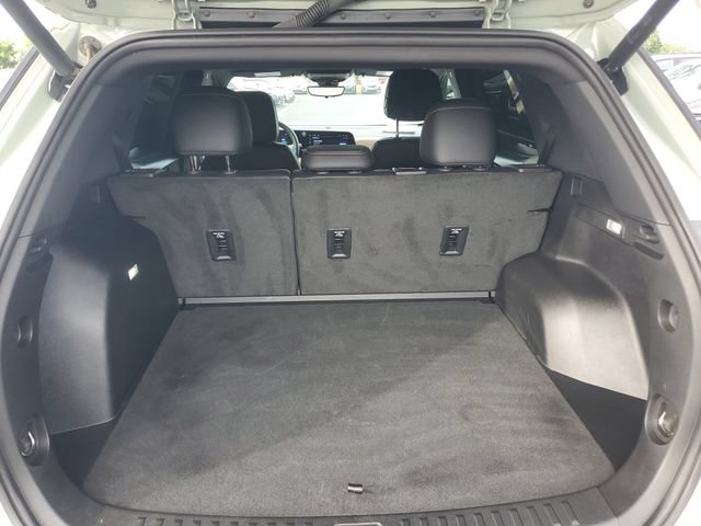 Used 2025 Chevrolet Equinox ACTIV w/ Safety and Technology Package FWD image 7