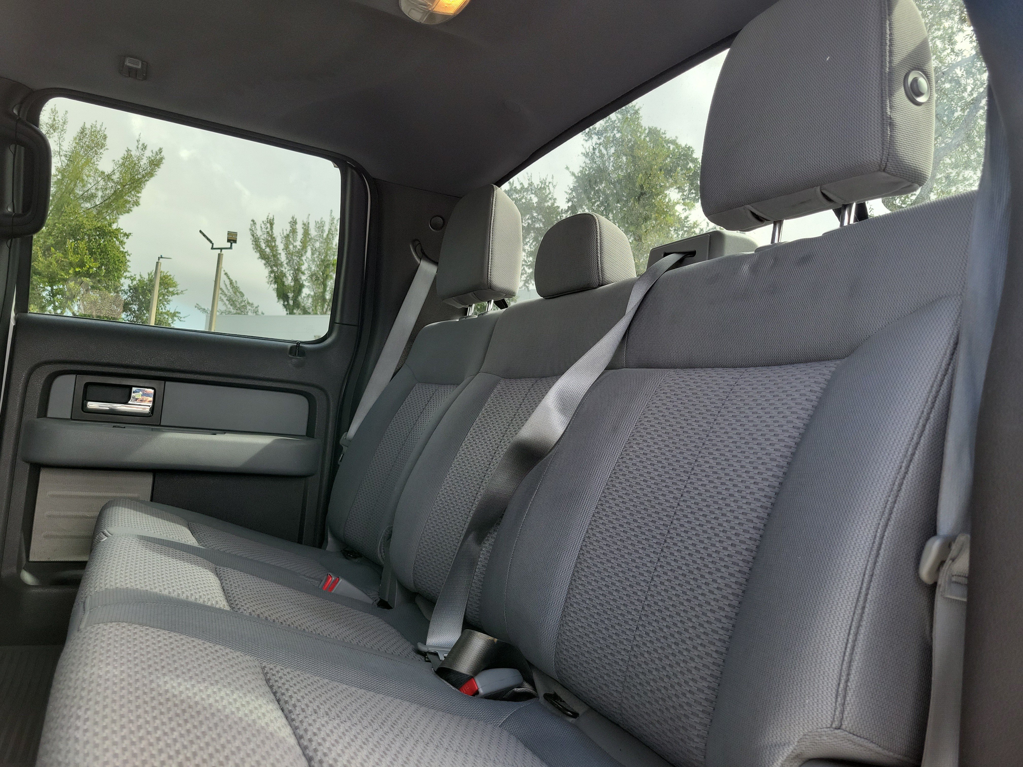 Used 2013 Ford F150 XLT w/ XLT Chrome Pkg AWD/4WD image 13