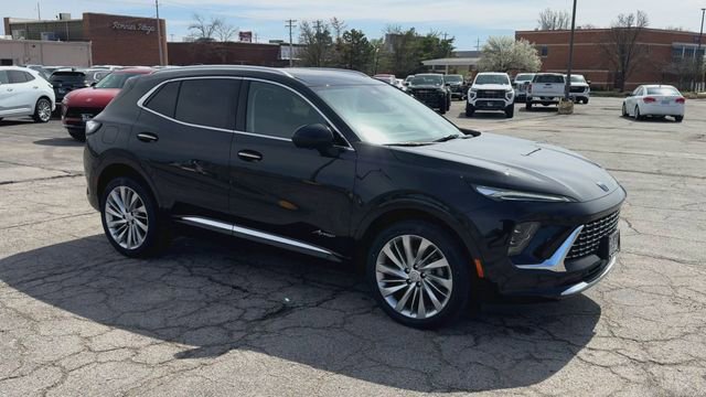 New 2026 Buick Envision Avenir image 2