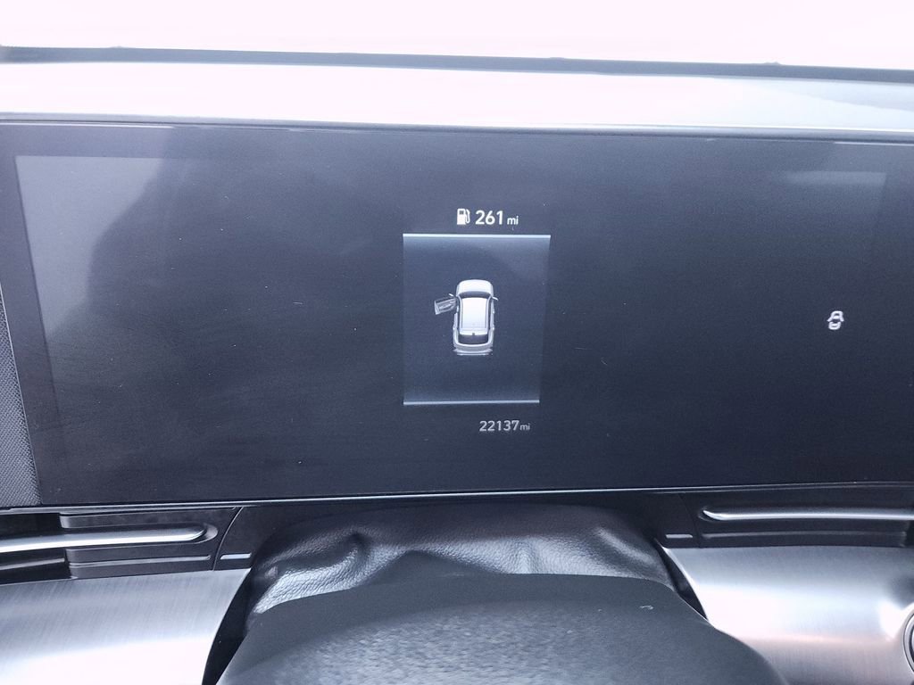 Used 2025 Hyundai Kona SE image 15