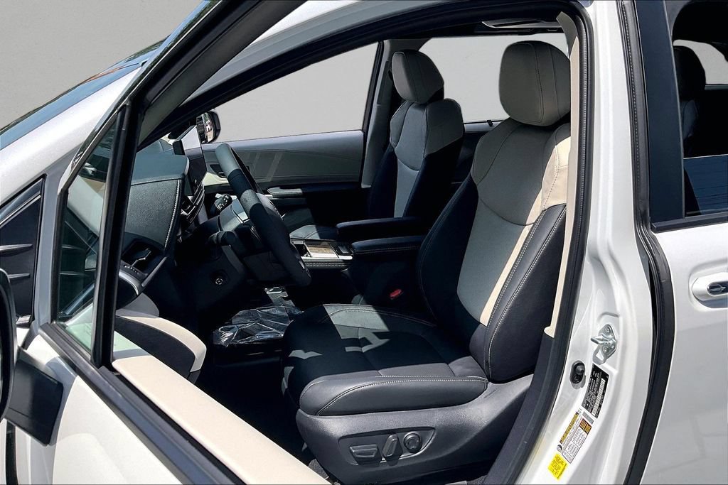 New 2026 Toyota Sienna Platinum AWD/4WD image 19