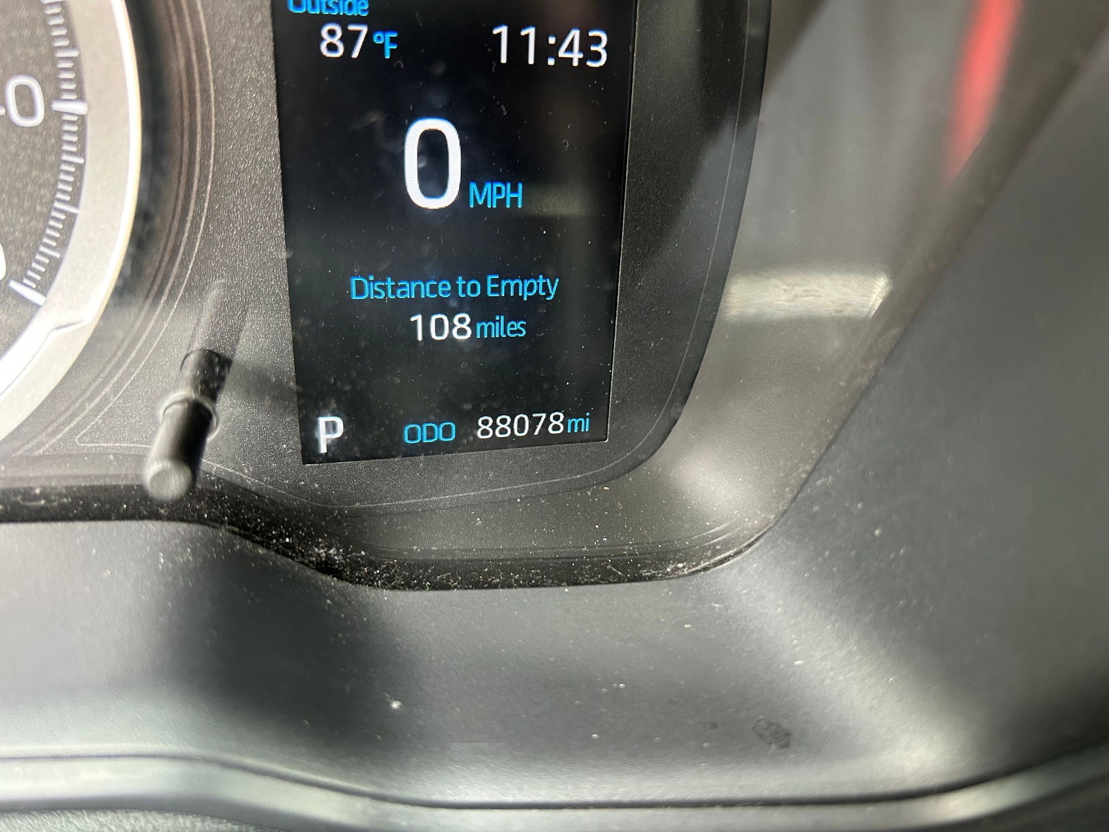 Used 2020 Toyota Corolla LE FWD image 17