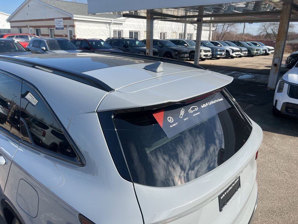 Certified 2023 Kia Sorento EX w/ Panoramic Sunroof Package image 33