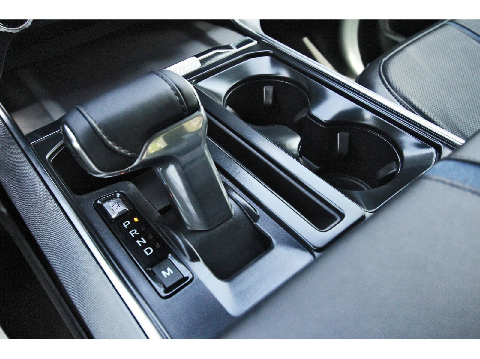 Used 2025 Ford F150 Platinum w/ FX4 Off-Road Package AWD/4WD image 31