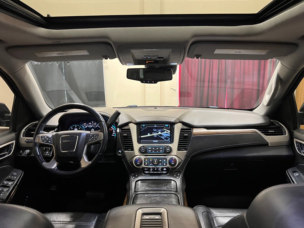 Used 2020 GMC Yukon XL Denali w/ Denali Premium Package RWD image 20