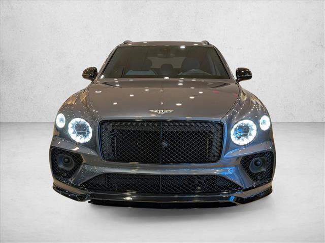 Used 2022 Bentley Bentayga image 2