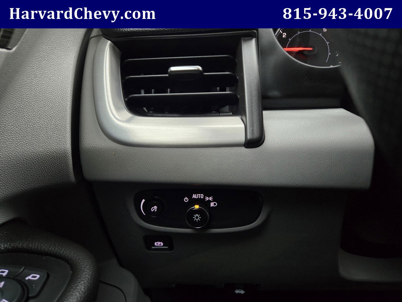 Used 2024 GMC Terrain SLE image 20