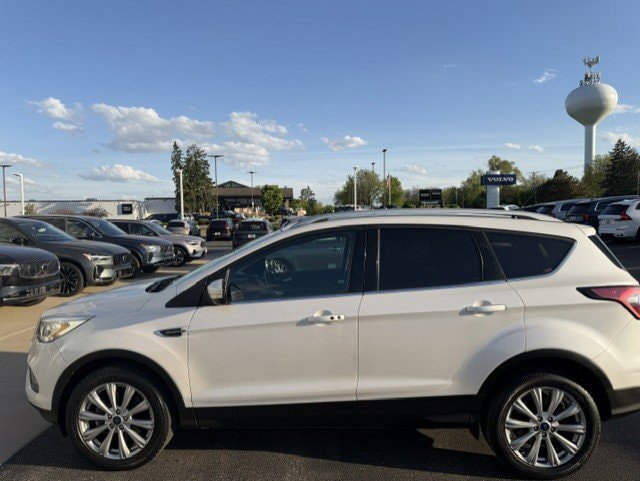 Used 2017 Ford Escape Titanium AWD/4WD image 3