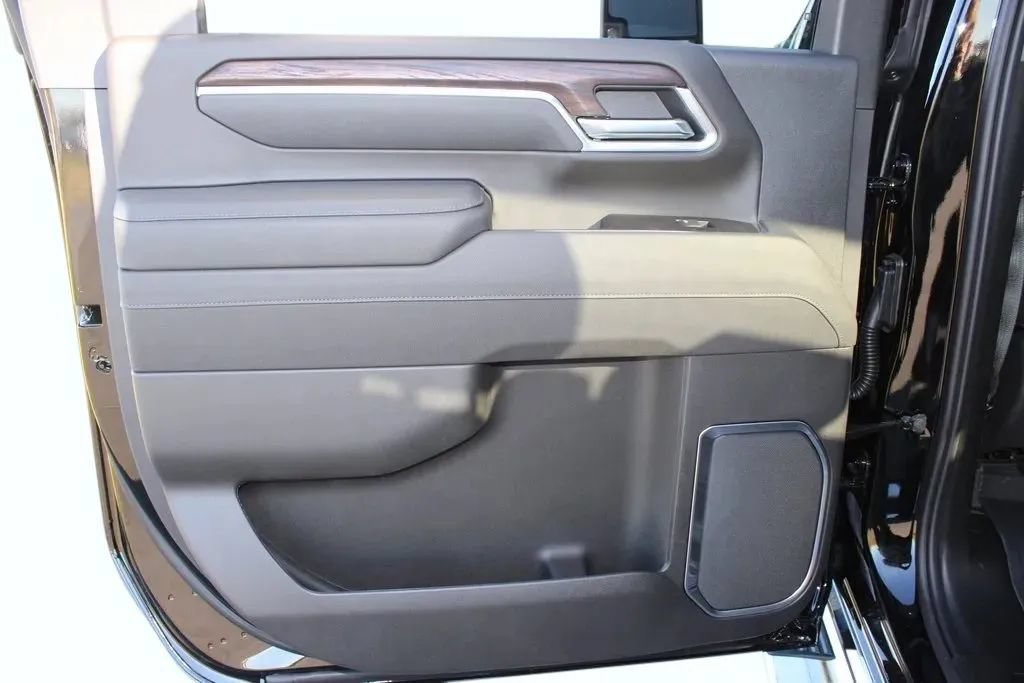 New 2026 GMC Sierra 3500 SLT AWD/4WD image 28