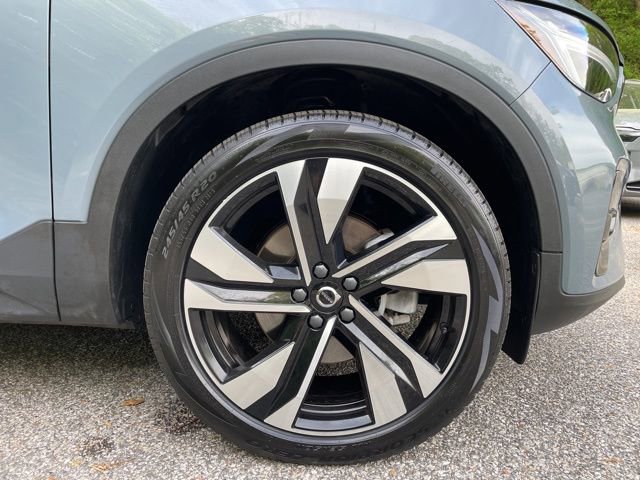 Certified 2023 Volvo XC40 B5 Plus w/ Climate Package AWD/4WD image 24