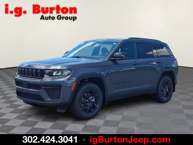 New 2026 Jeep Grand Cherokee Altitude AWD/4WD image 2
