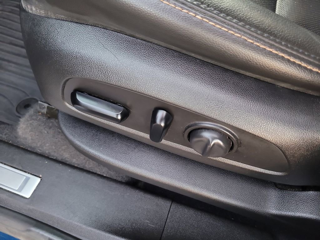 Used 2020 Chevrolet Equinox Premier image 19