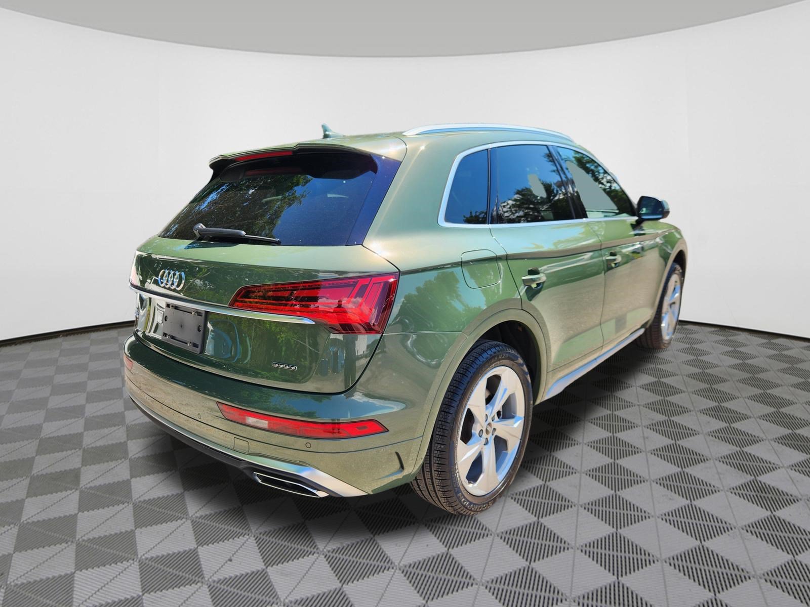 Used 2022 Audi Q5 2.0T Premium Plus w/ Premium Plus Package AWD/4WD image 4