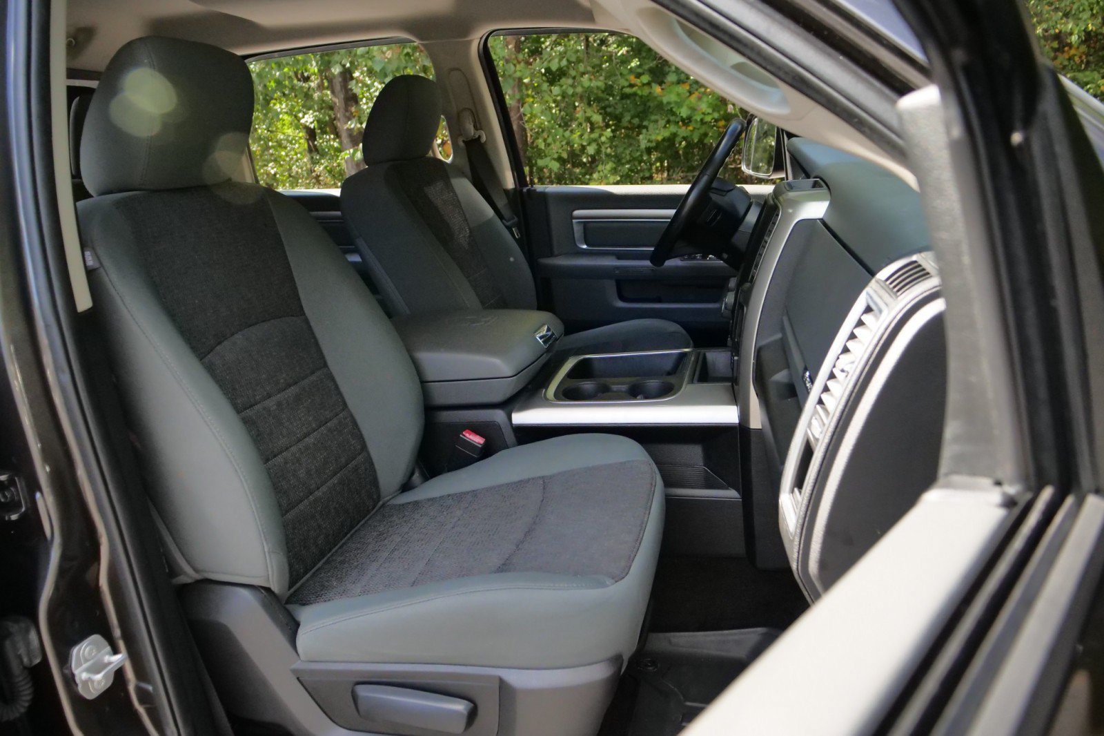 Used 2017 RAM 1500 Big Horn AWD/4WD image 42
