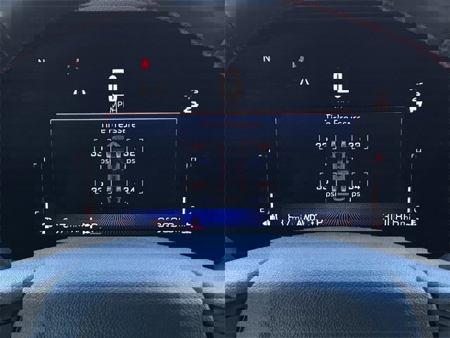 Used 2024 Chevrolet TrailBlazer RS w/ Convenience Package image 17