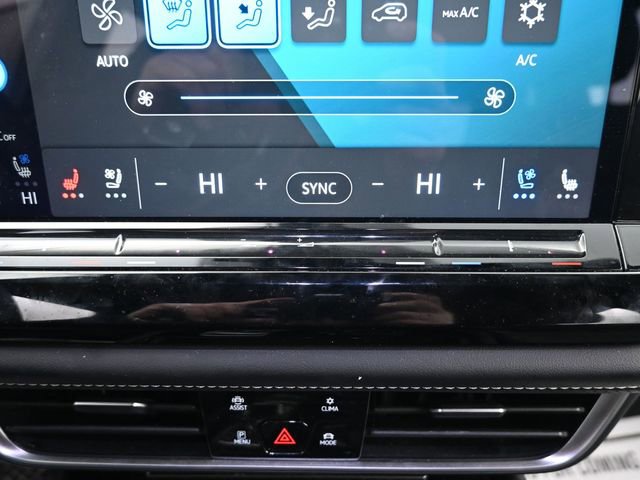 Used 2024 Volkswagen Atlas Cross Sport SE image 15