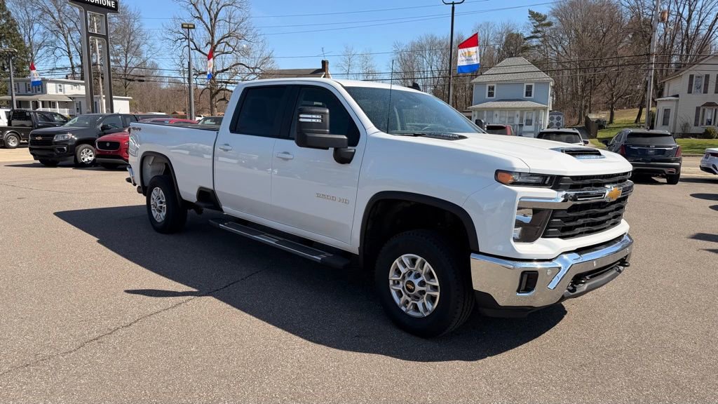Used 2025 Chevrolet Silverado 2500 LT w/ Safety Package image 2