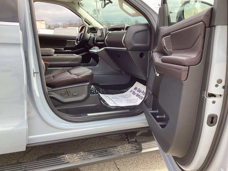 New 2026 Ford Expedition Platinum w/ Platinum Ultimate Package image 27