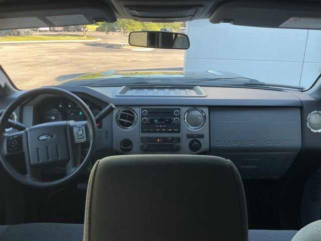 Used 2016 Ford F250 XLT AWD/4WD image 2