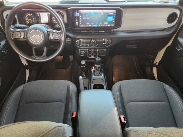 Used 2025 Jeep Gladiator Sport AWD/4WD image 26
