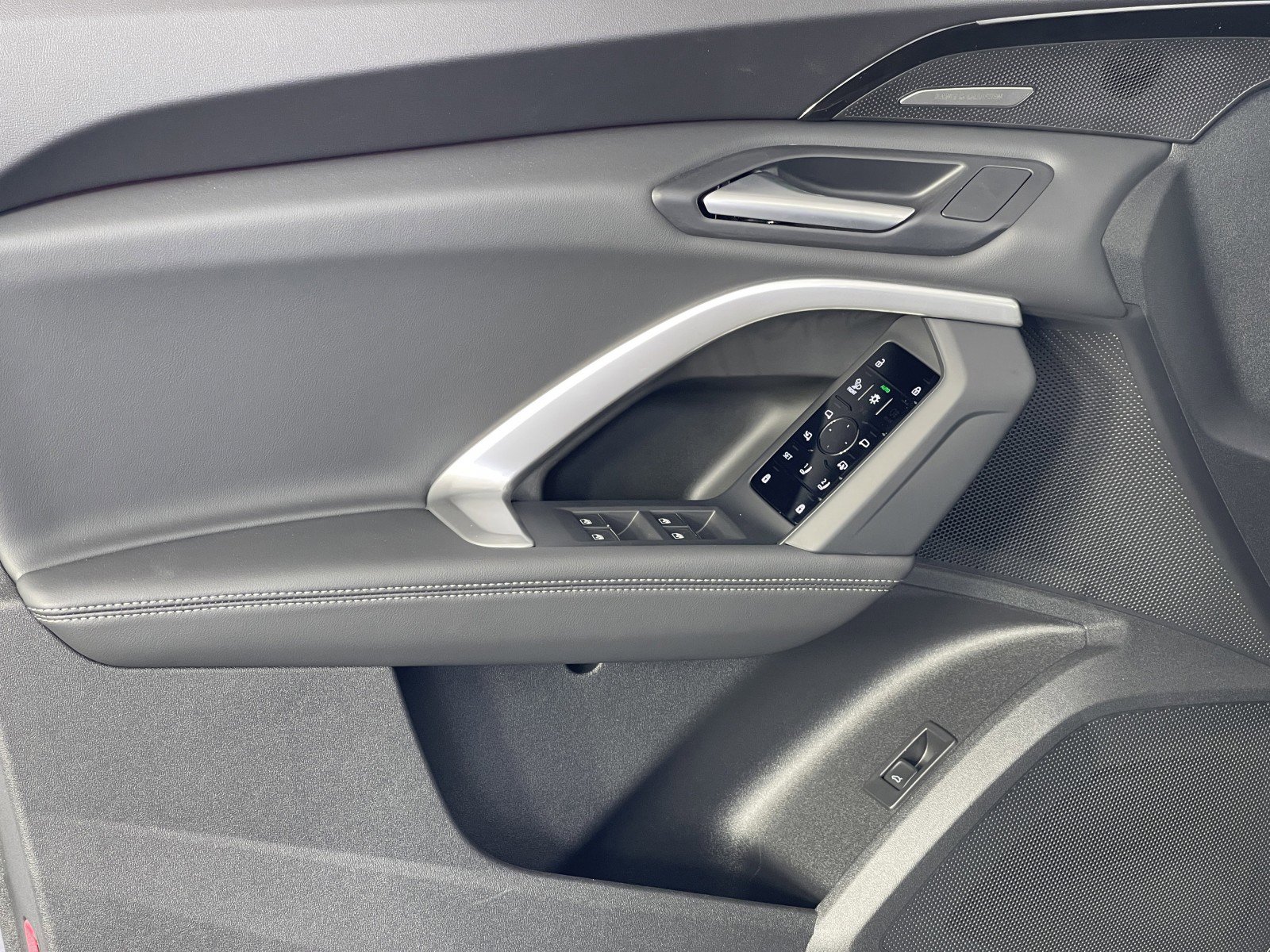 New 2025 Audi Q5 Premium Plus image 20