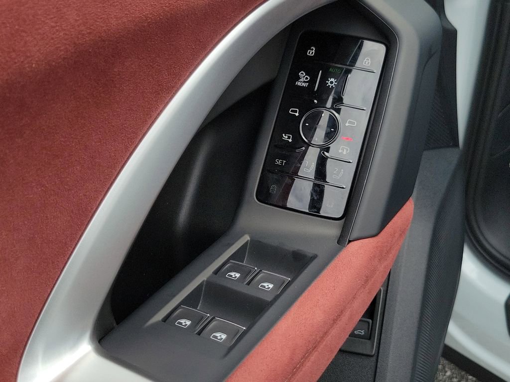 New 2025 Audi SQ5 Premium Plus image 20