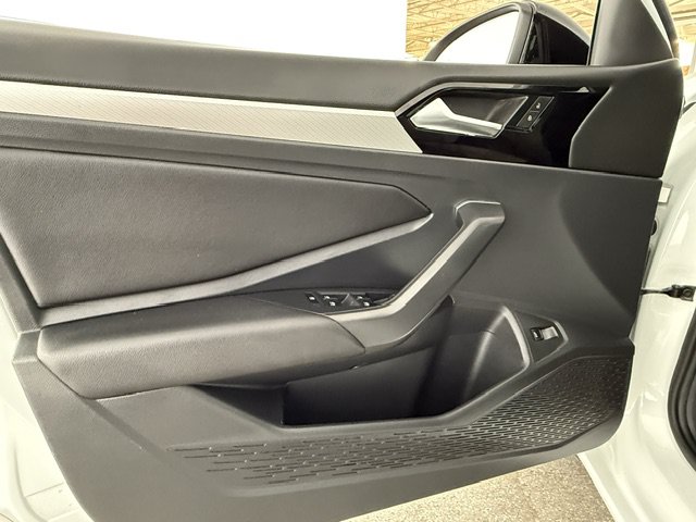 Used 2019 Volkswagen Jetta R-Line FWD image 8