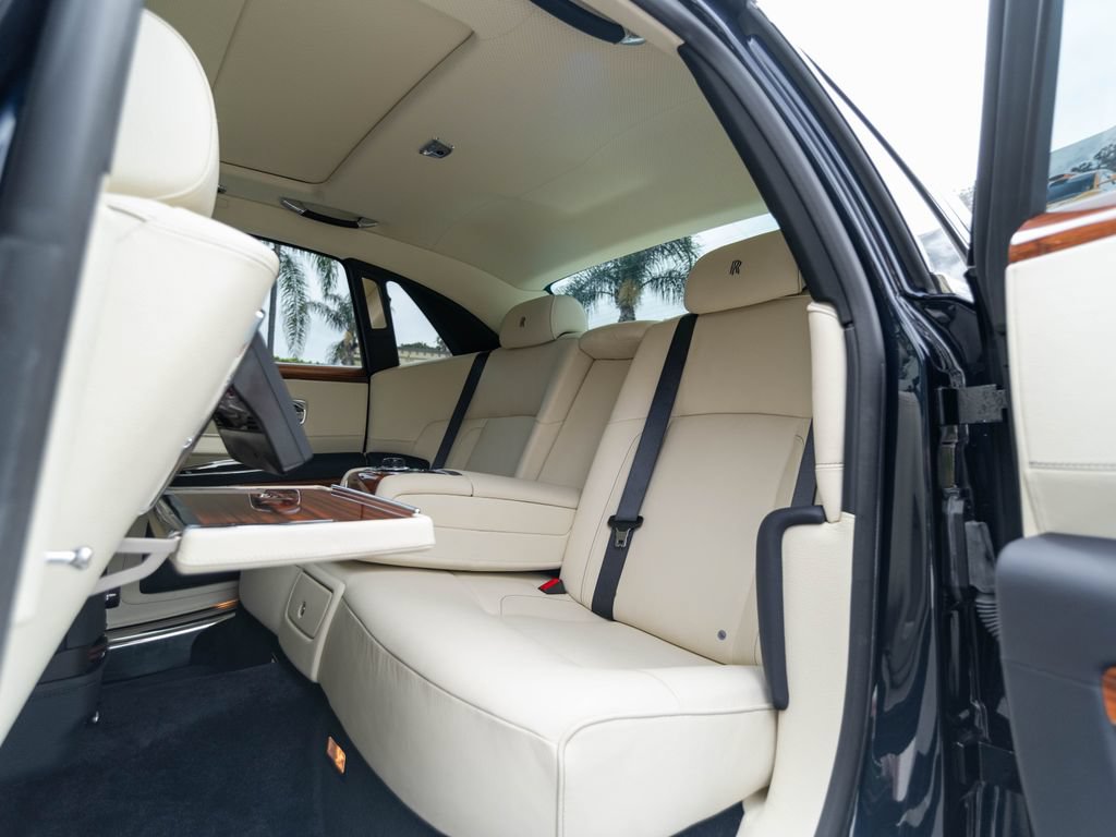 Used 2013 Rolls-Royce Ghost RWD image 7