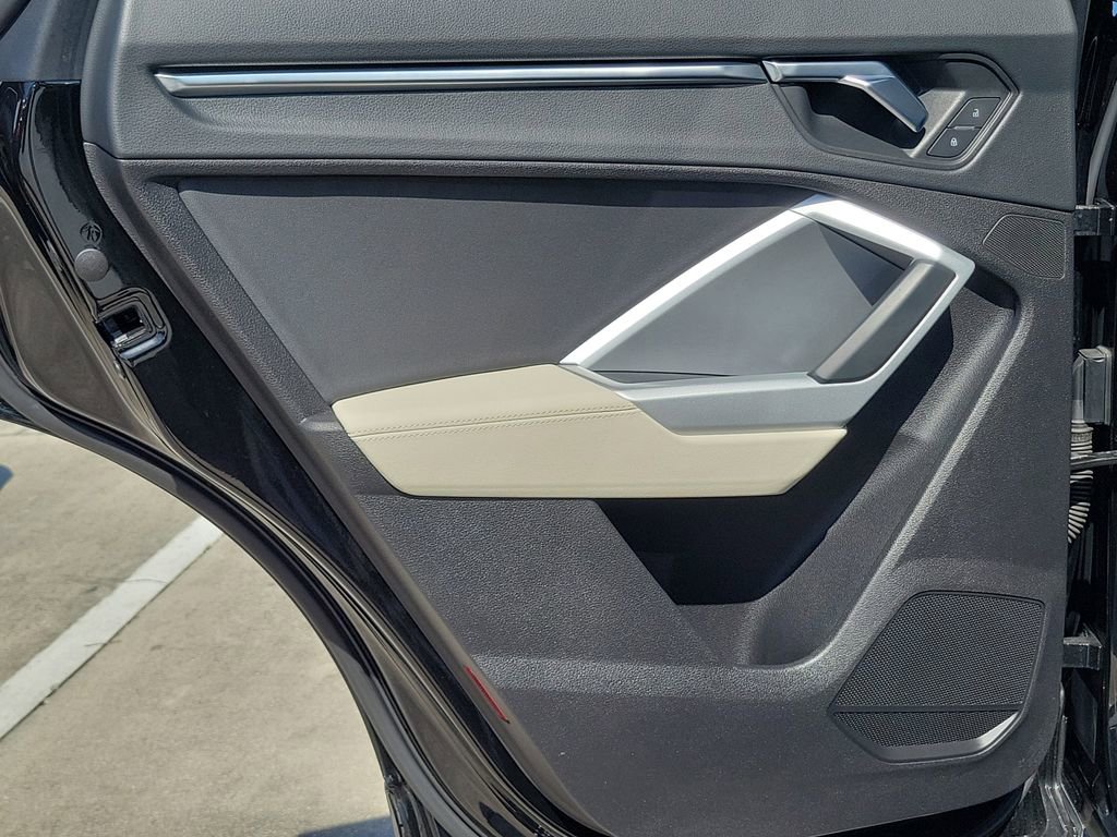 Used 2021 Audi Q3 2.0T Premium image 20