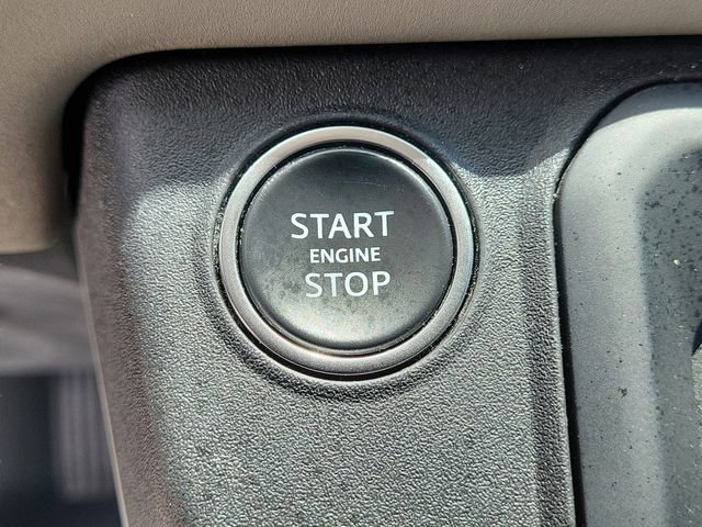 Used 2023 Land Rover Defender 110 S AWD/4WD image 30