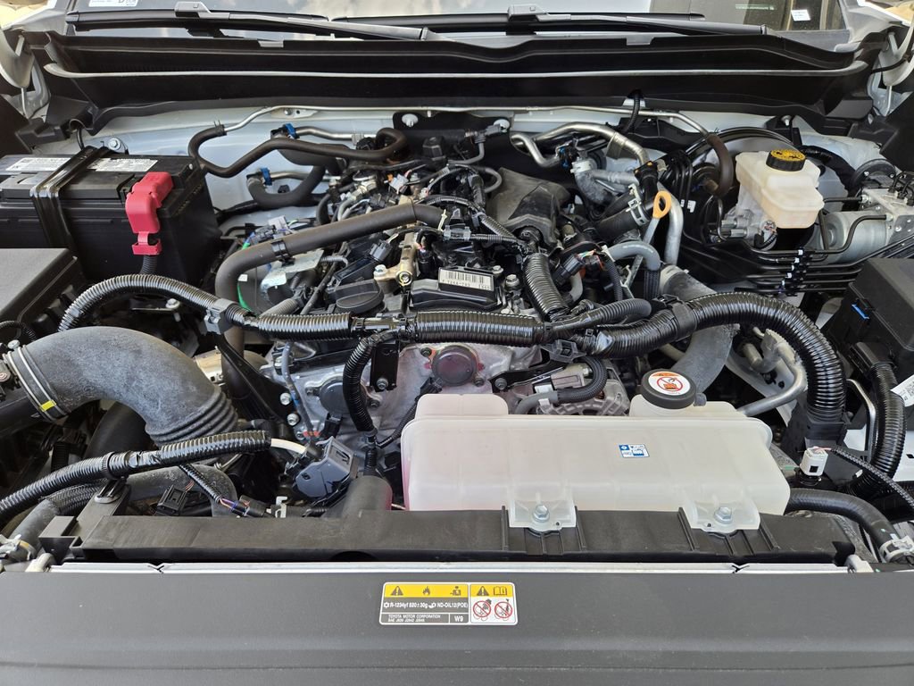 Certified 2024 Toyota Tacoma TRD Off-Road AWD/4WD image 20
