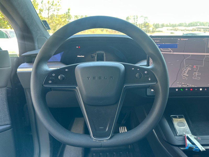 Used 2024 Tesla Model X image 32