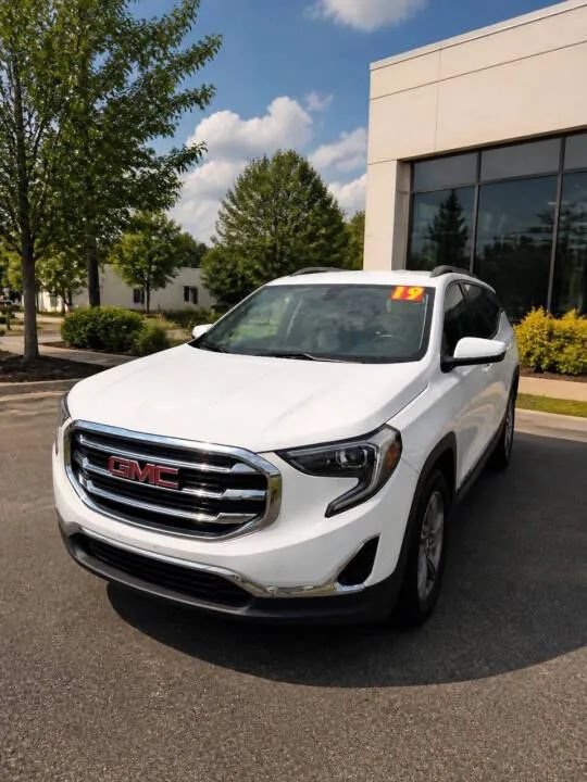Used 2019 GMC Terrain SLT FWD image 2